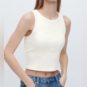 Uniqlo - Ribbed Cropped Sleeveless Bra Top (OFF WHITE)